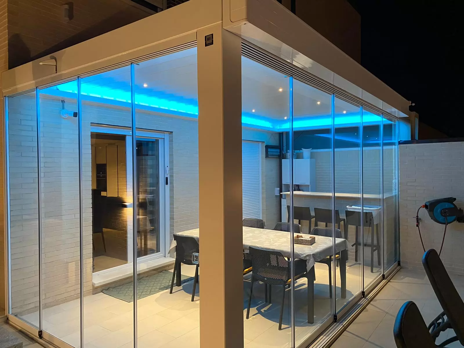 %Pérgolas bioclimáticas% 44 Pérgolas Bioclimáticas en Madrid